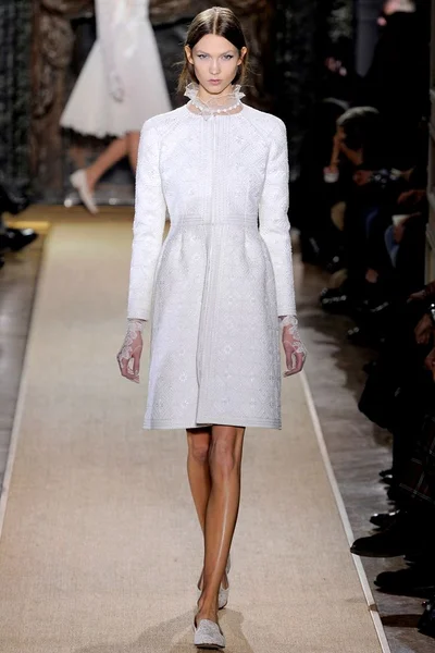 Look 24